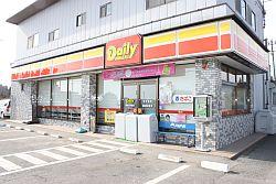 地震の影響で閉店している原町区長野にあるコンビニエンスストアデイリーヤマザキの写真