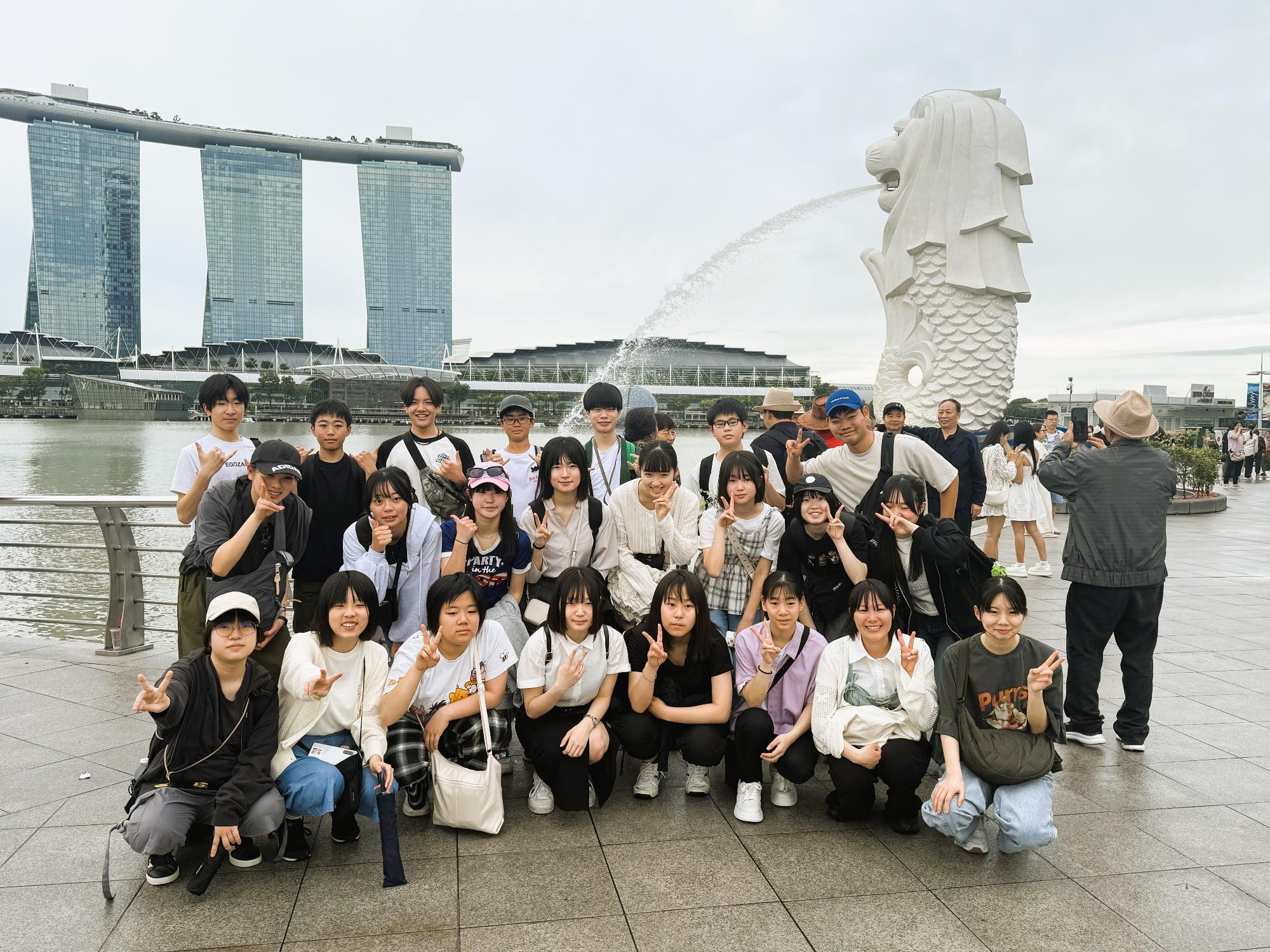 R6Singapore0204