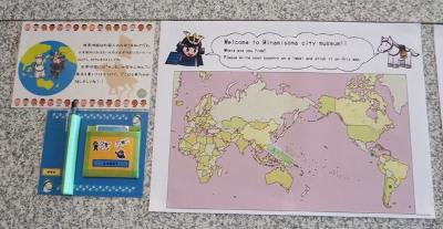 どこから来館したかシールを貼れるように用意した世界地図の写真