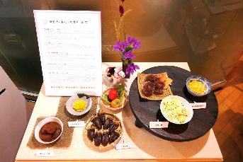 展示「屋敷林と私たちの食卓」