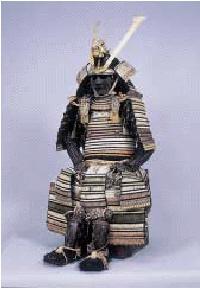 切付盛上札色々威二枚胴具足の写真