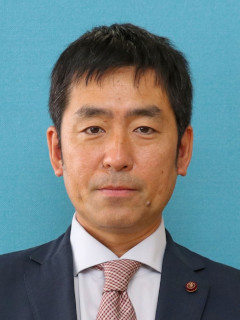 岡﨑 義典