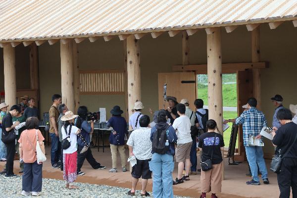 【令和8年8月1日】泉官衙遺跡郡庁院復元建物解説会
