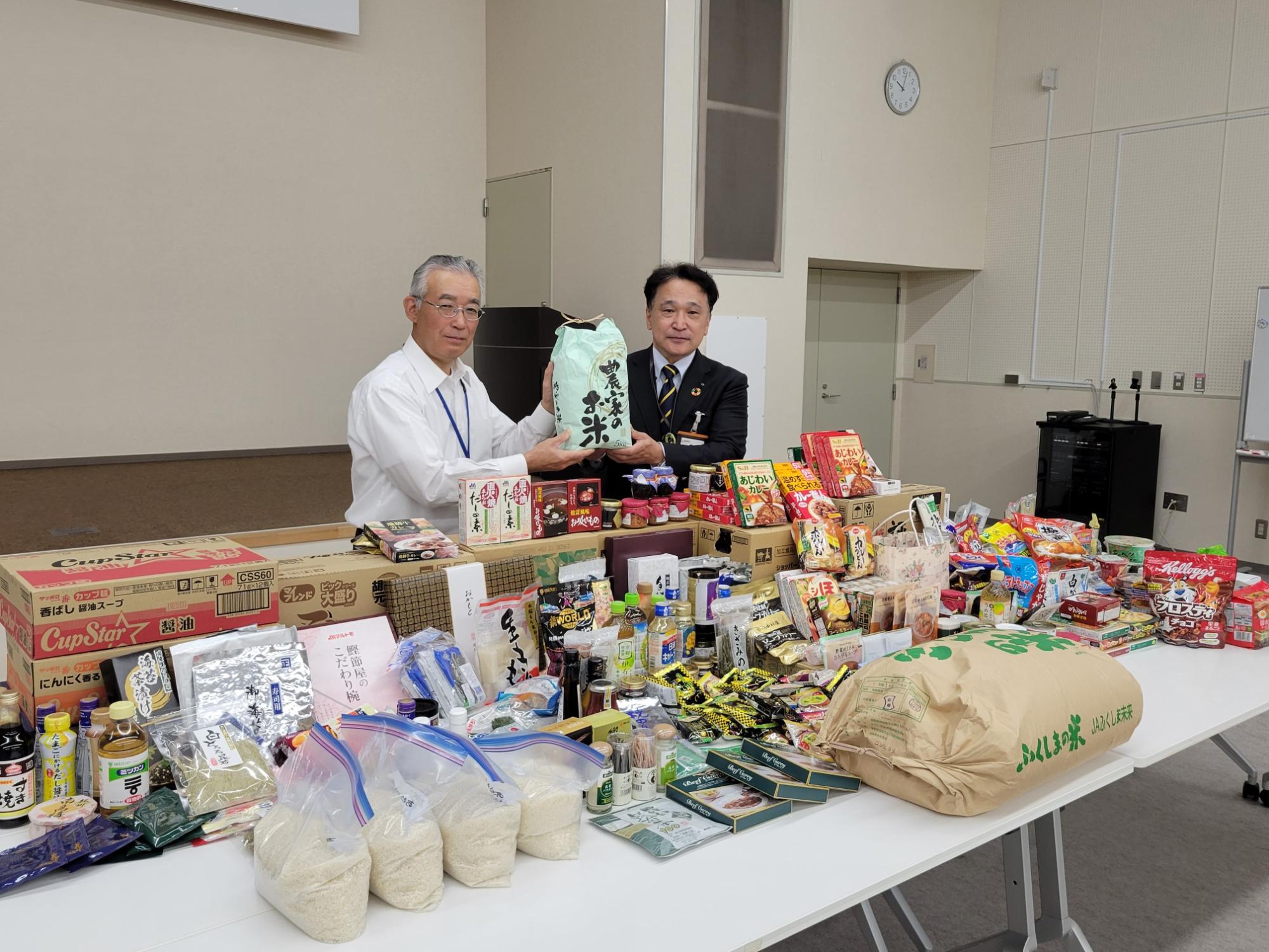 【令和8年10月22日】南相馬市フードドライブで集まった食品の引き渡し