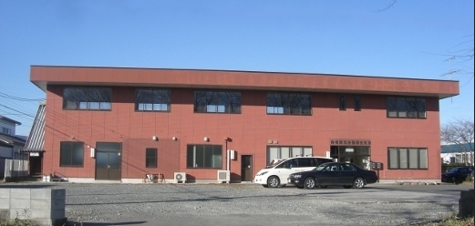 南相馬市公共施設の一つで、原町区小川町にある、労働福祉会館の正面の写真