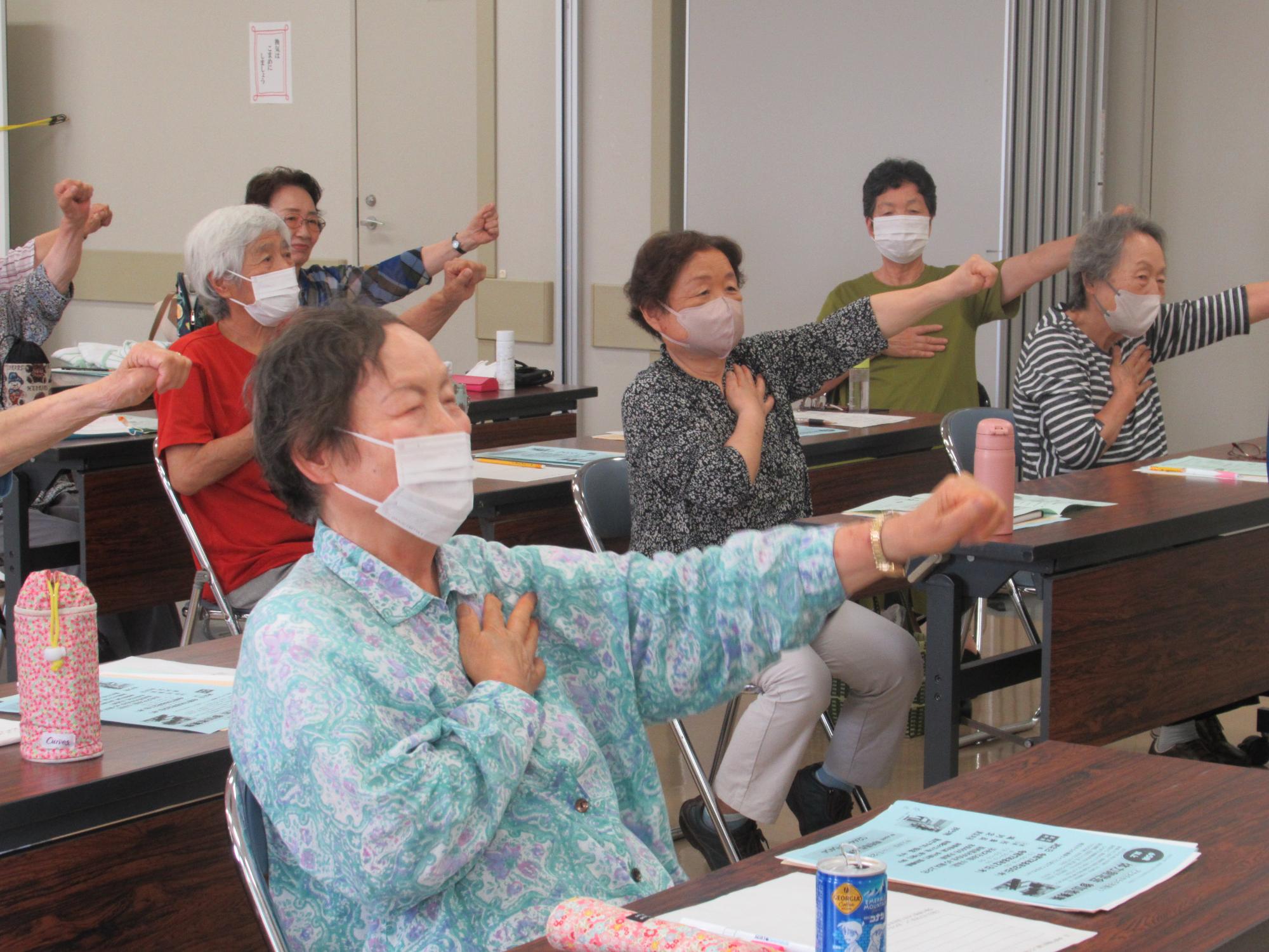 脳トレ体操の様子