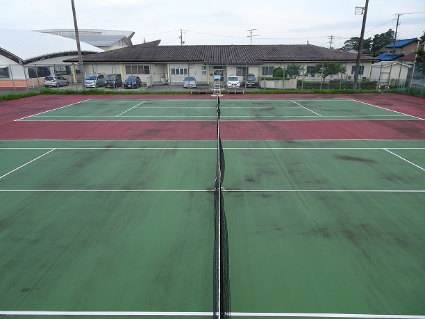 Tennis courts