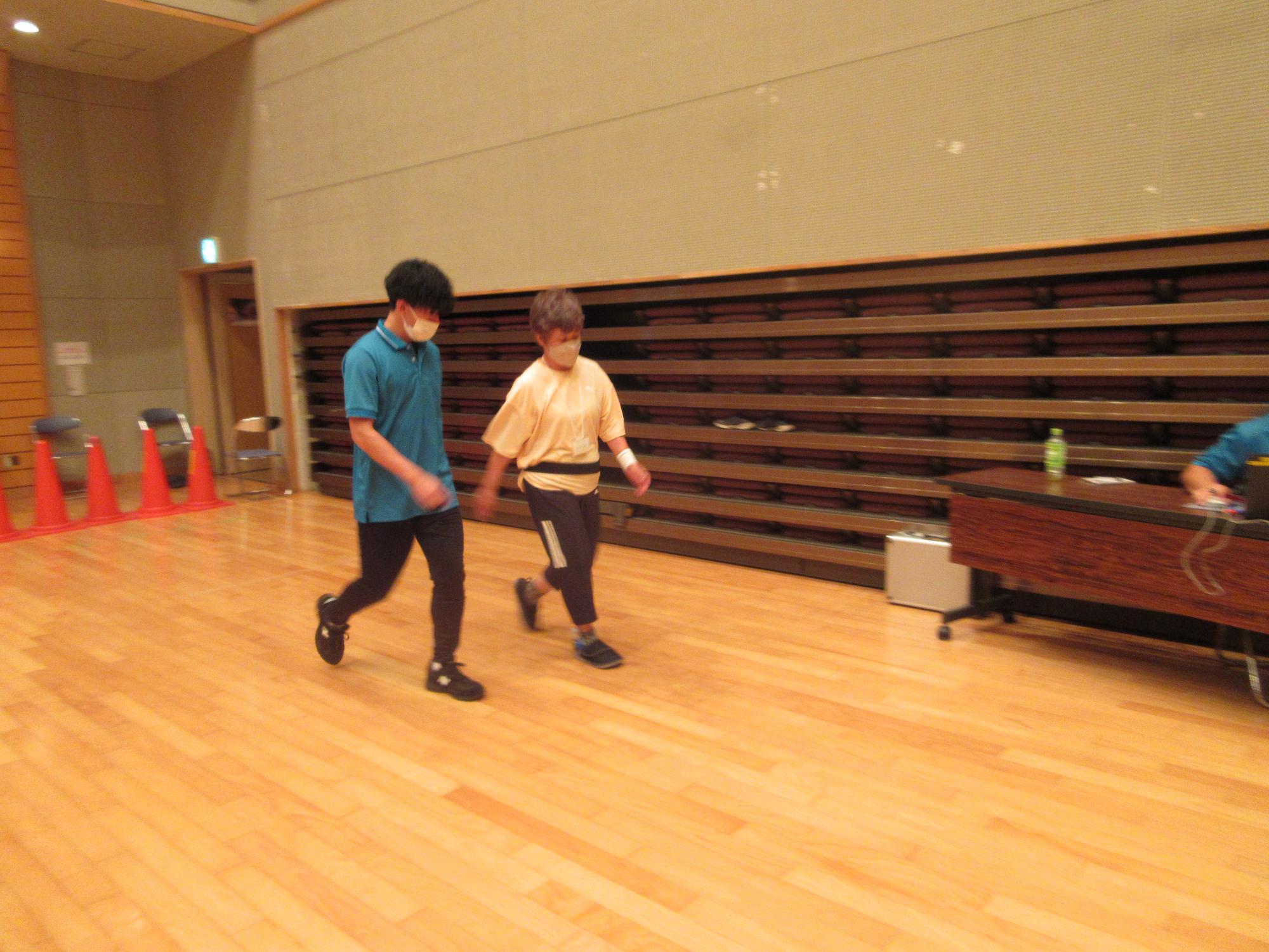 歩行能力の測定の様子