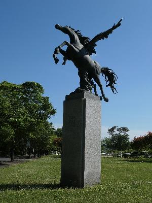 中村晋也作「翔」 南相馬市馬事公苑