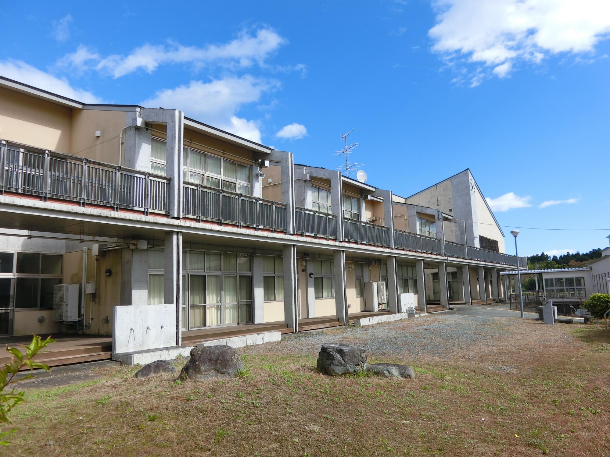 旧八沢小学校校舎